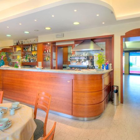 Hotel Il Caminetto Porto San Giorgio Zewnętrze zdjęcie