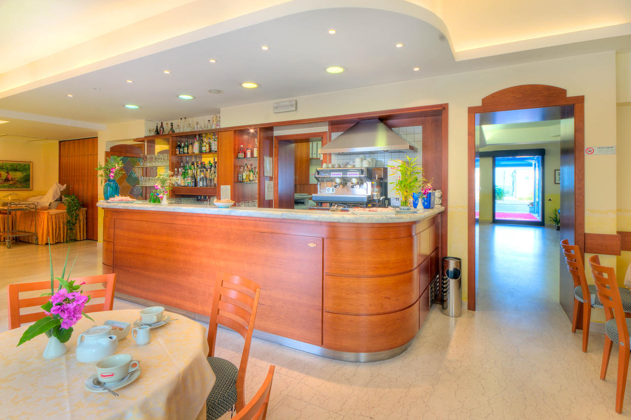 Hotel Il Caminetto Porto San Giorgio Zewnętrze zdjęcie